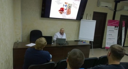 Заседание дискуссионного клуба в Учебном центре доктора Едранова по теме: «Имплантология»